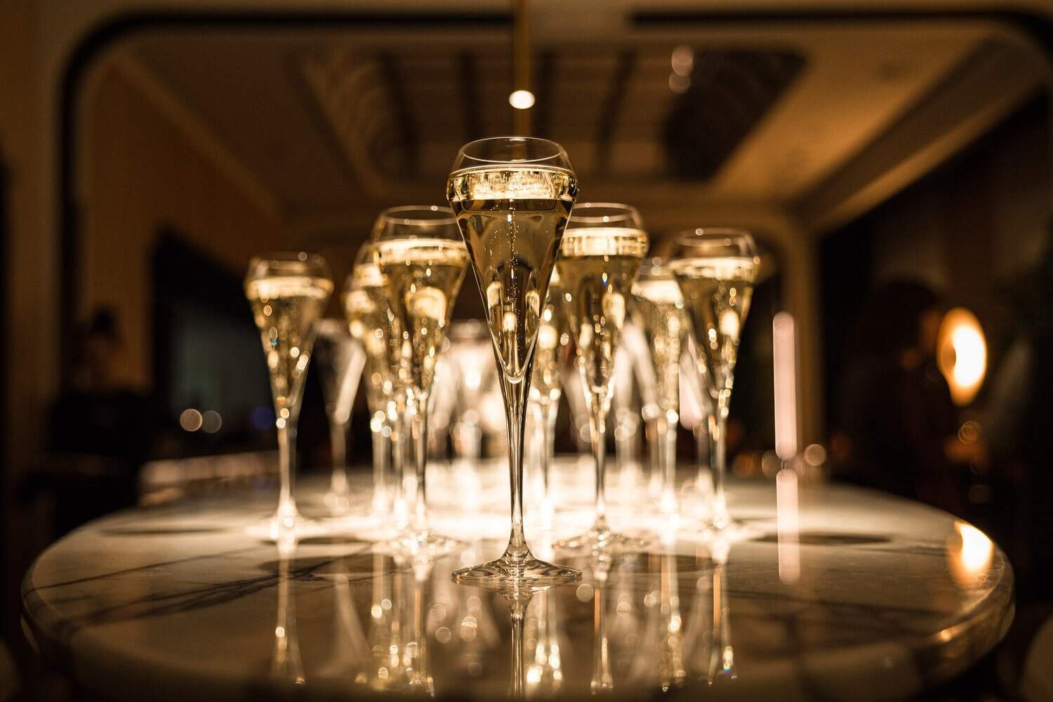 Access VIP events, luxury concierge, champagne.