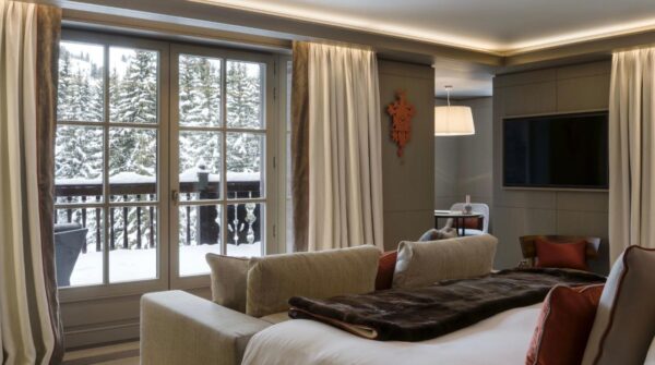 White horse Courchevel room