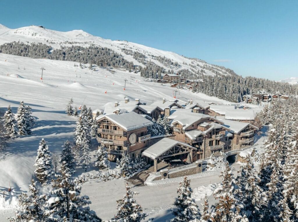 K2 altitude Courchevel exterior